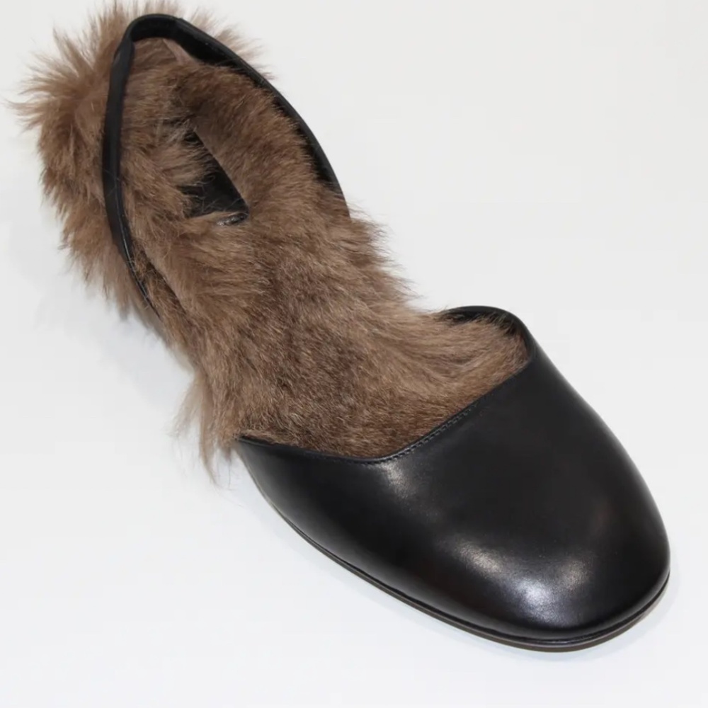 GUCCI Leather Arielle Gold Heel Fur Lined Pumps - Picture 3 of 11